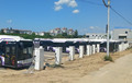 Elektrobusse und -ladesäulen in Pitesti (Rumänien). (Foto: Hagen Wendlandt)